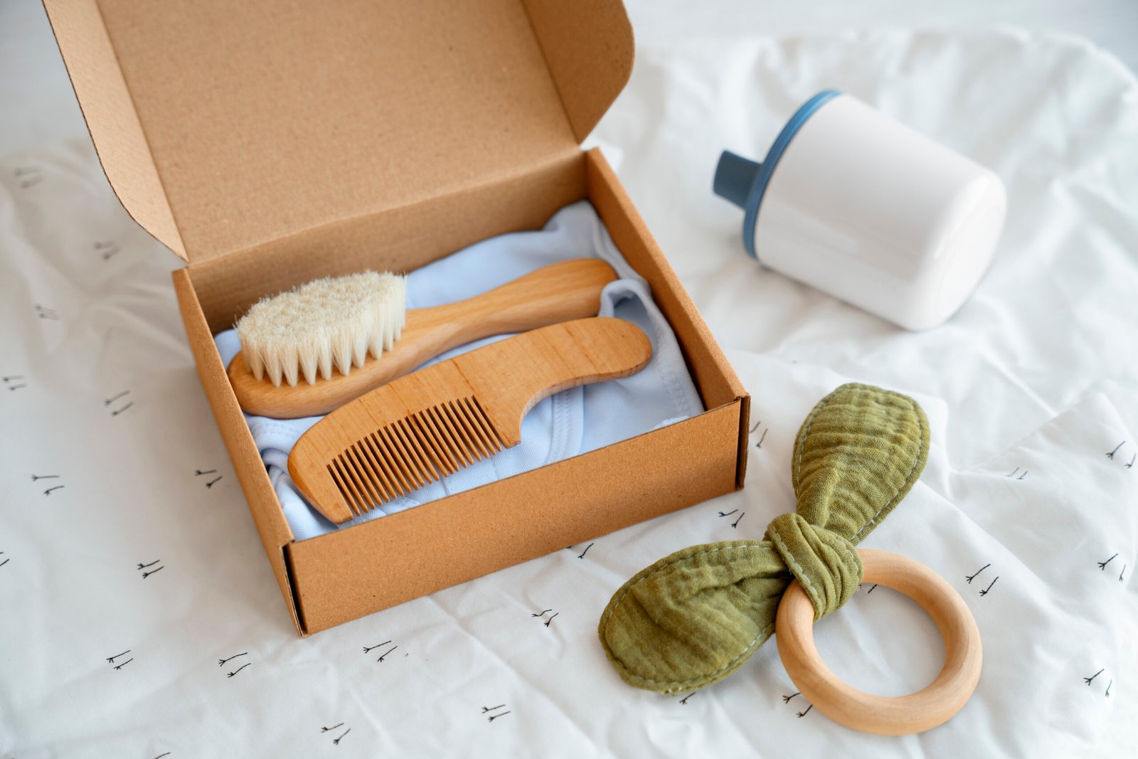 postpartum-box-still-life 10.48.16 AM